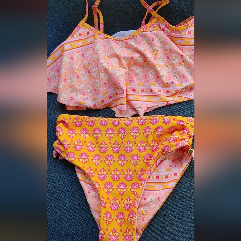 Nicole Miller two-piece bathing suit girls size extra large(14) new with tags